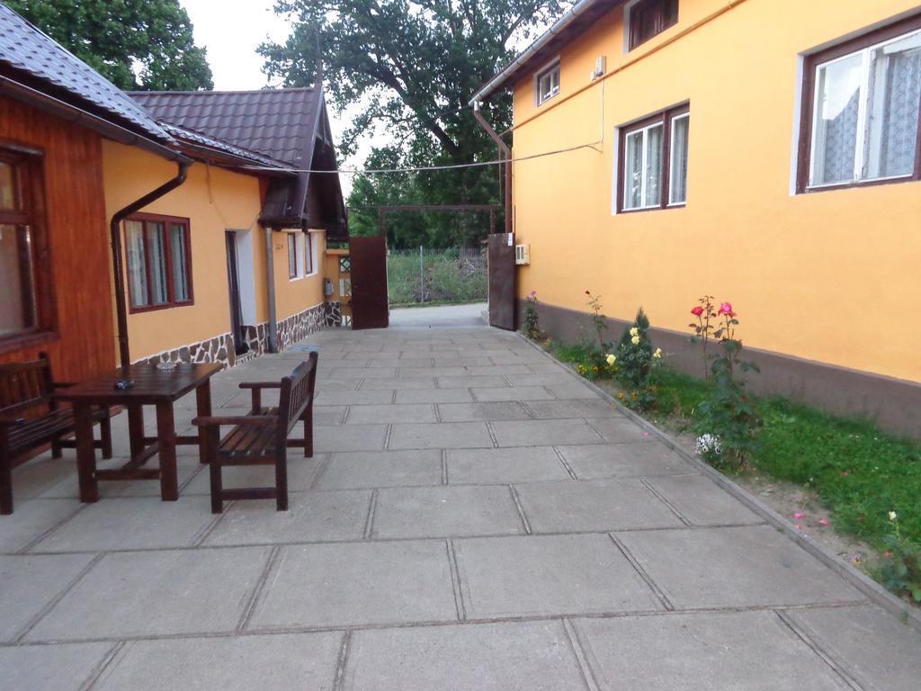 Pensiunea Radu Cisnadie Exterior photo