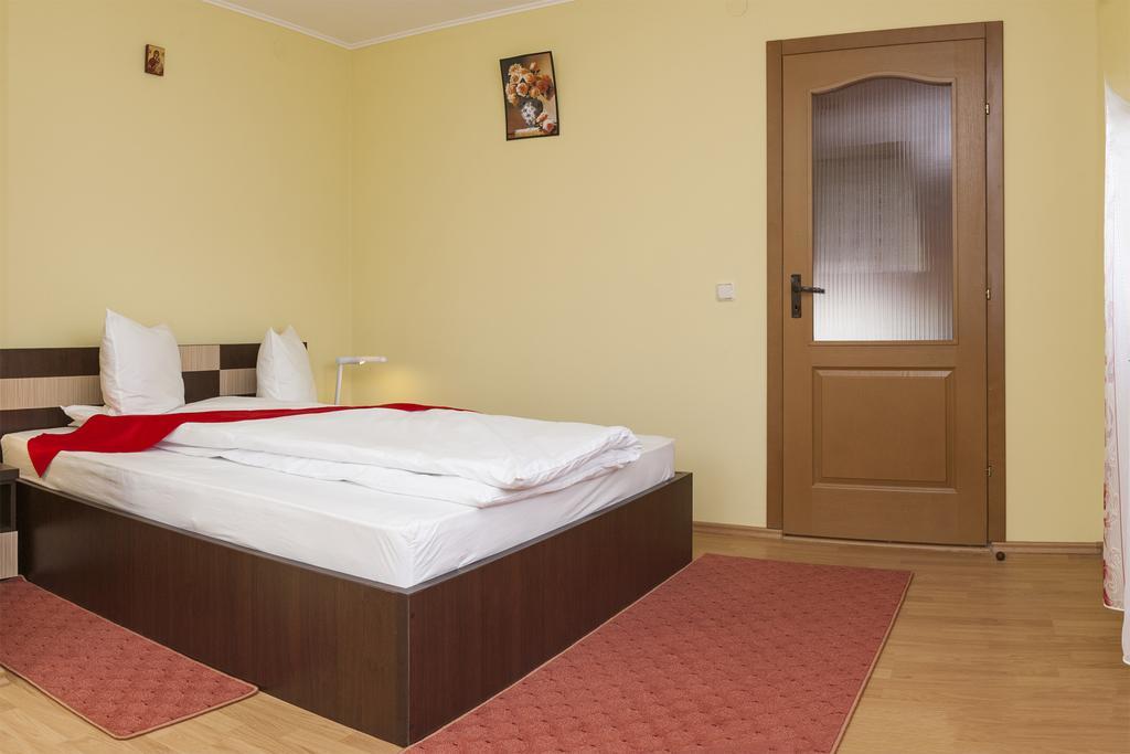 Pensiunea Radu Cisnadie Room photo